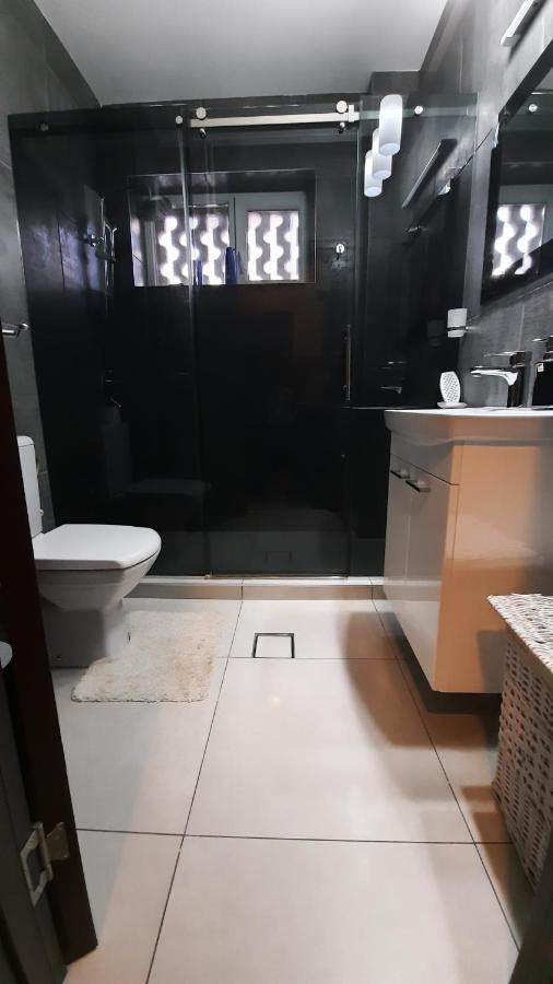 Apartman D Lux Jacuzzi Kragujevac Extérieur photo